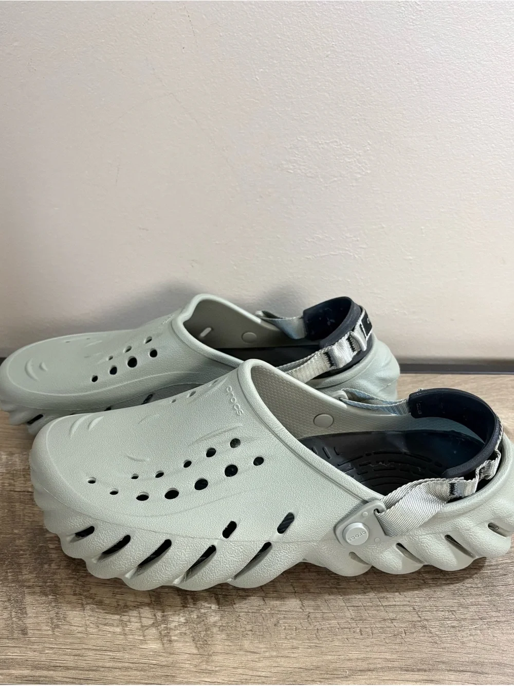 Men's CROCS Grey Atmosphere ECHO Outdoor CLOGS Camp SHOES  11
